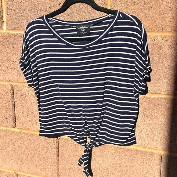 Women’s casual summer fun tops crochet HM size SP, stripe M tie top, LS crop top - Picture 6 of 15